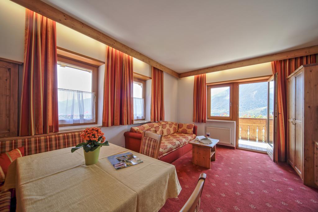 Residence Krone Schenna Cameră foto