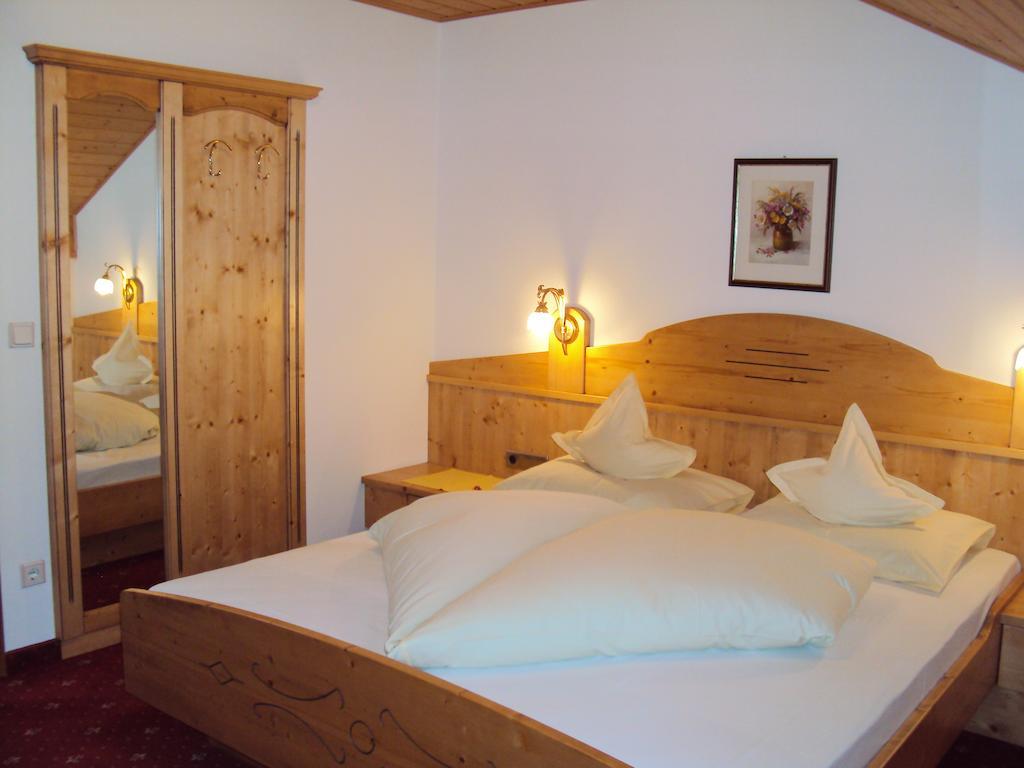 Residence Krone Schenna Cameră foto